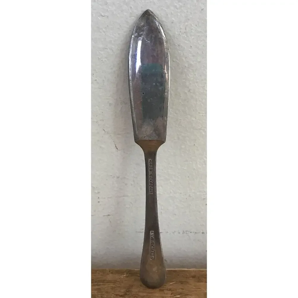 Set Mixed Random Lot 3 Vtg Antique English Silverplate Butter Knives Servers
